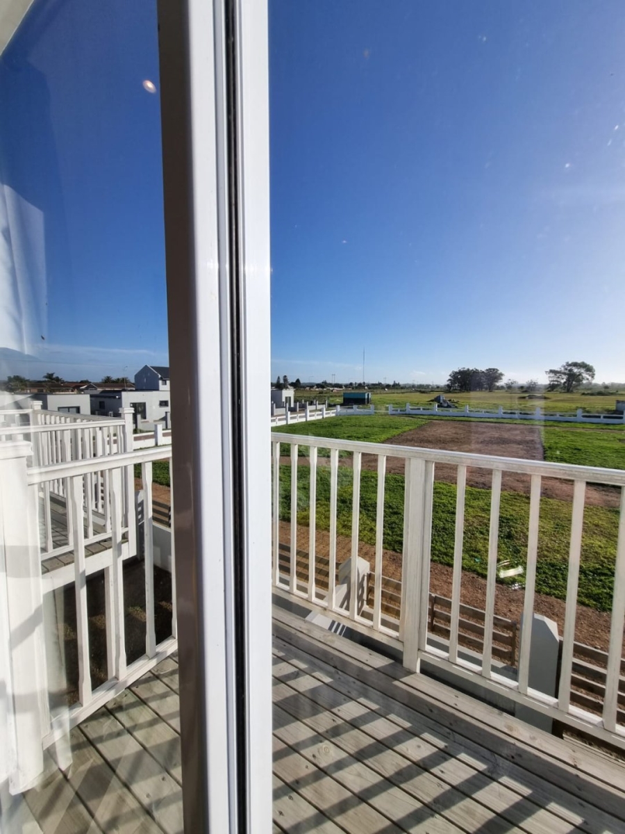 2 Bedroom Property for Sale in Parsonsvlei Eastern Cape